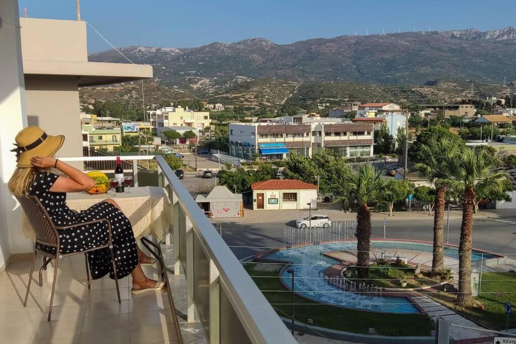 Apartment 95 M2, Center Of Sitia, Wifi, 350M Beach Luaran gambar
