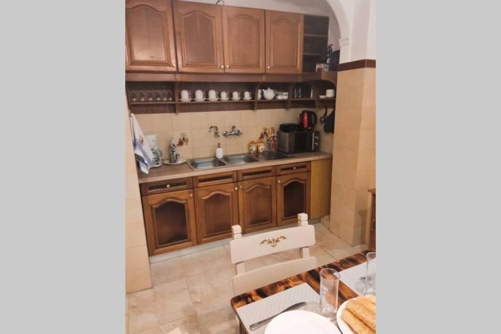 Apartment 95 M2, Center Of Sitia, Wifi, 350M Beach Luaran gambar