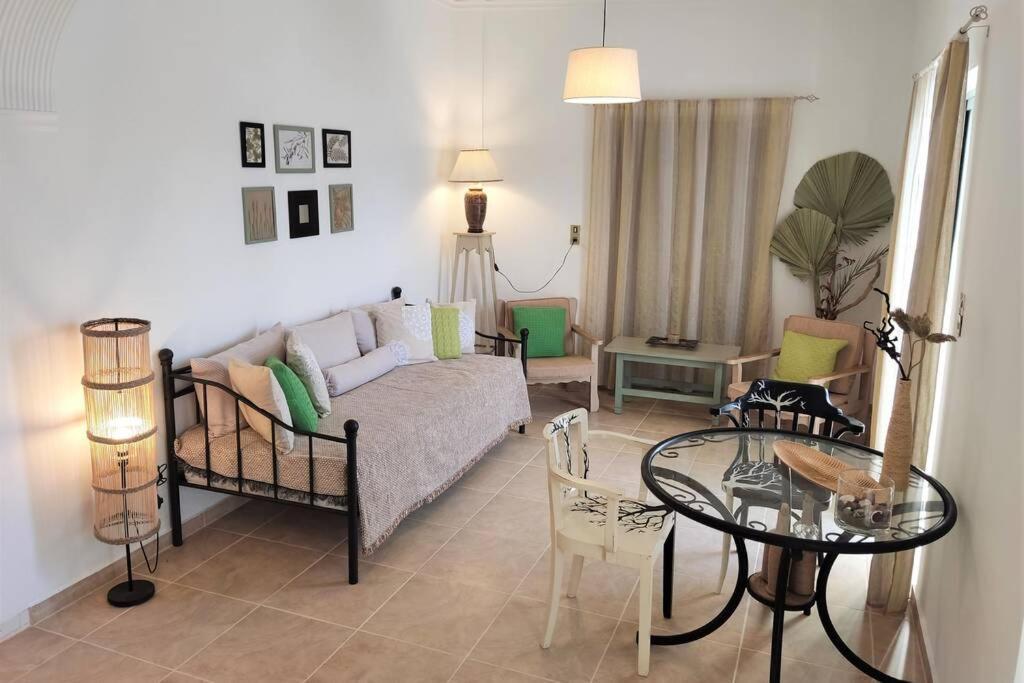Apartment 95 M2, Center Of Sitia, Wifi, 350M Beach Luaran gambar